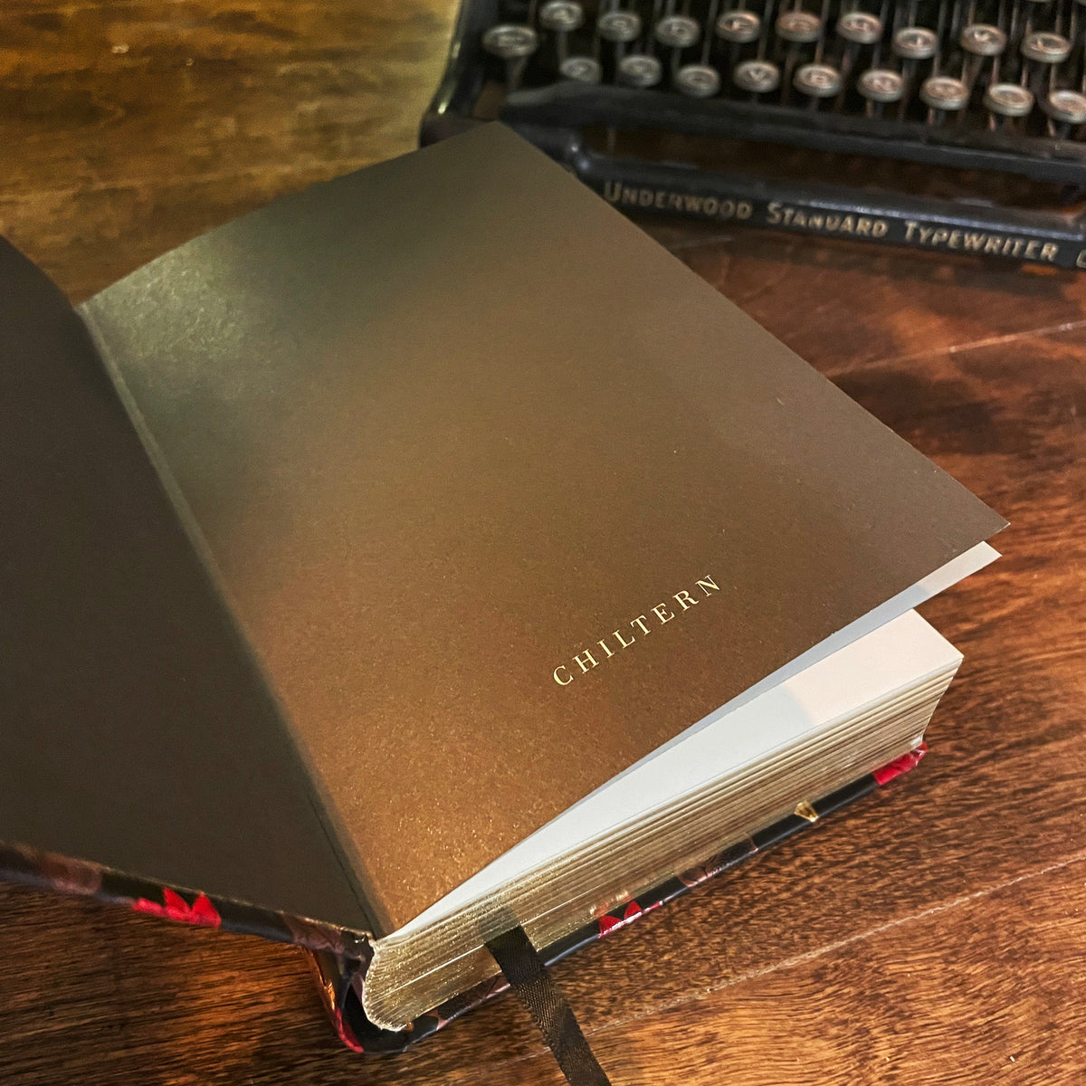 Mansfield Park, Collectible Hardcover Classic, Bonded Leather Covers, Gilded Pages, and Ribbon Marker