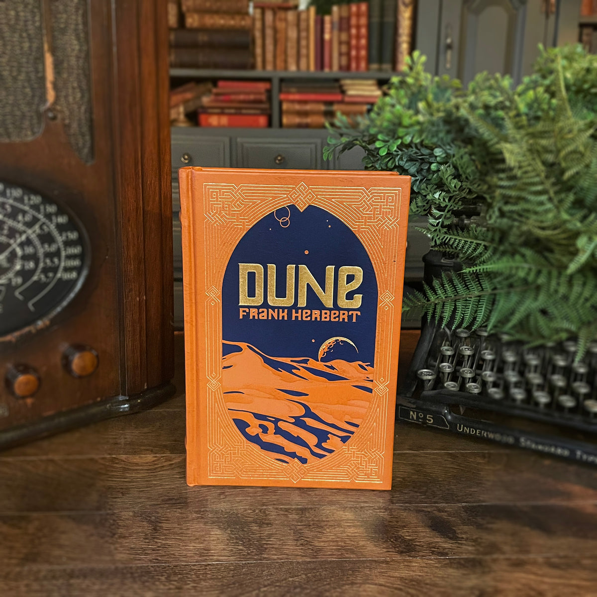 Dune, Collectible Hardcover Classic, Bonded Leather with Gilded Pages and Ribbon Marker