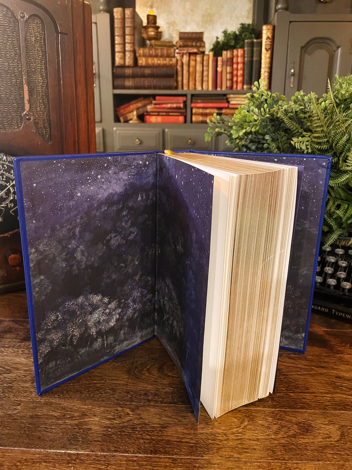 Grimm’s Complete Fairy Tales, Collectible Hardcover Classic, Bonded Leather with Gilded Pages and Ribbon Marker