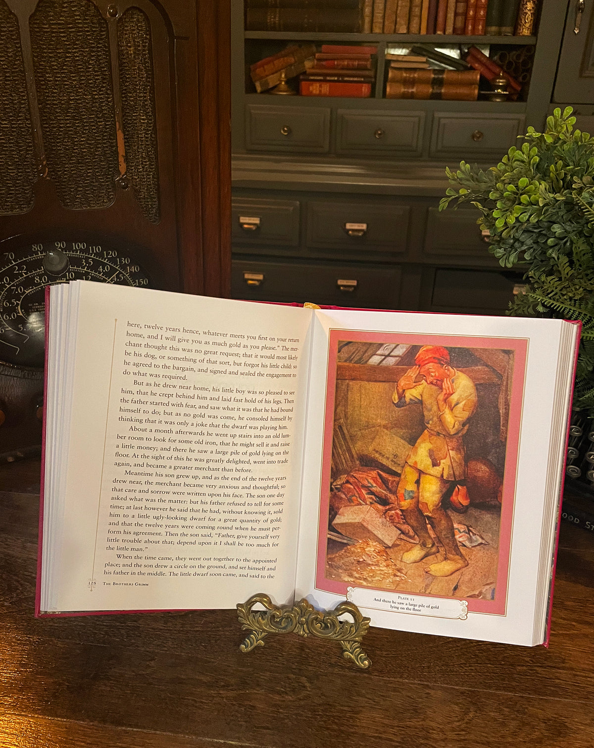 Grimm’s Fairy Tales, Collectible Hardcover Classic, Bonded Leather with Classic Illustrations, Gilded Pages, and Ribbon Marker
