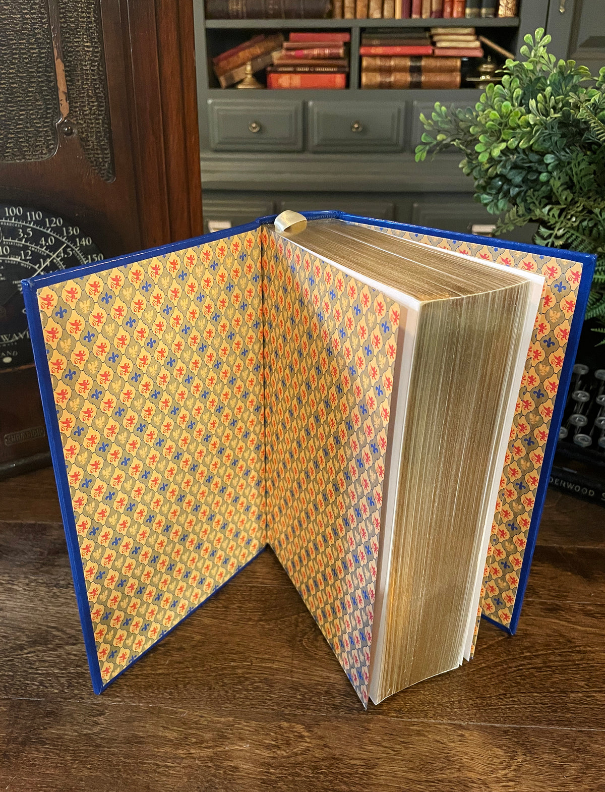 The Count of Monte Cristo, Collectible Hardcover Classic, Barns and Noble Bonded Leather with Gilded Pages and Ribbon Marker