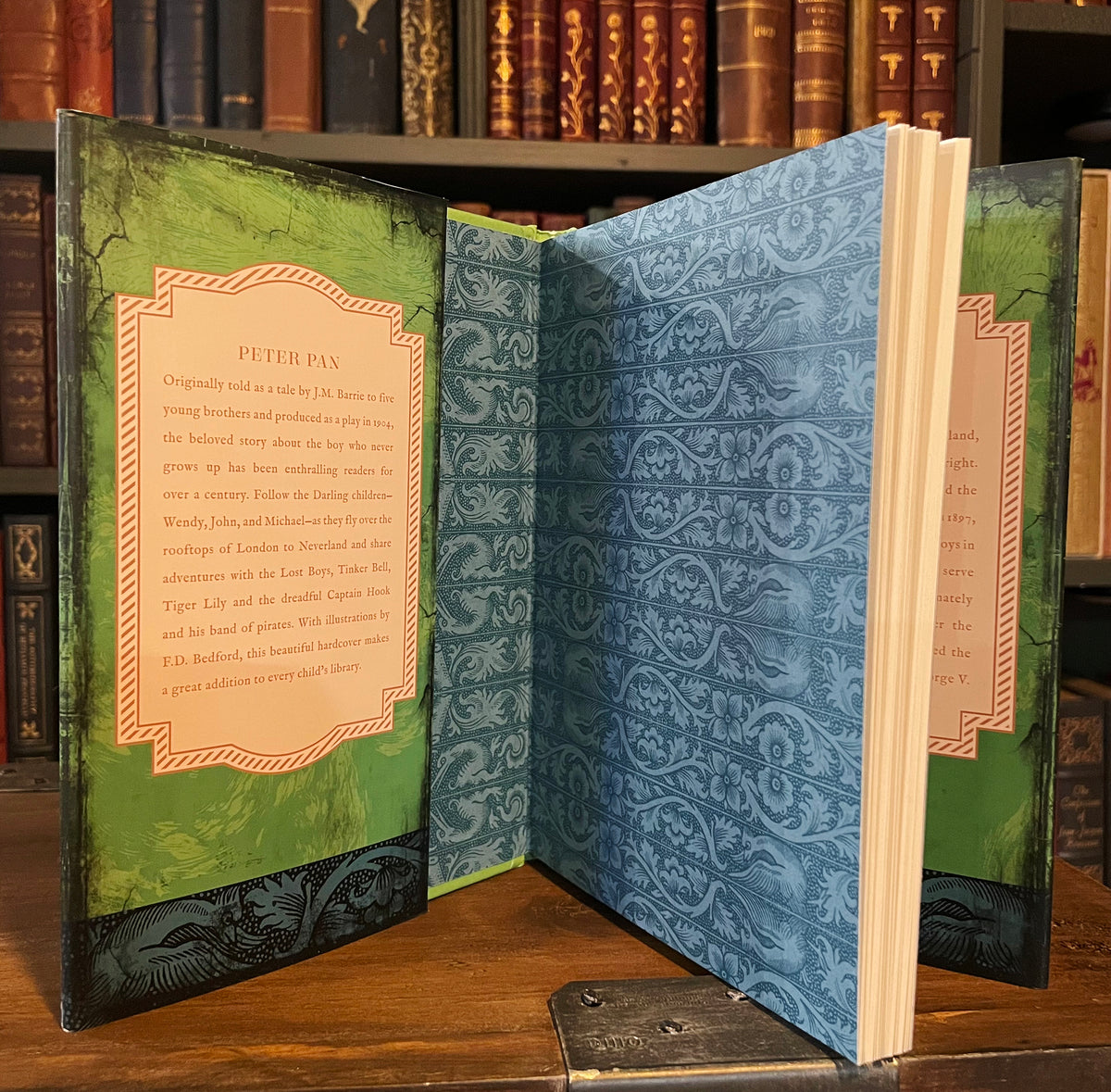 Peter Pan, Collectible Hardcover Classic with Dust Jacket