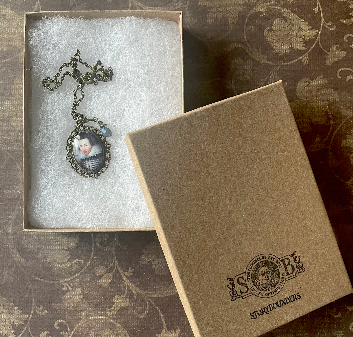 William Shakespeare Pendant Necklace, Bronze Necklace, Portrait Necklace, 18” bronze chain