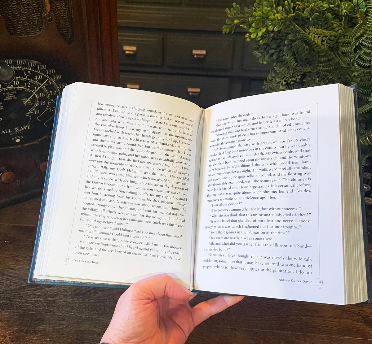 The Adventures of Sherlock Holmes, Collectible Hardcover Classic, Bonded Leather with Gilded Pages and Ribbon Marker
