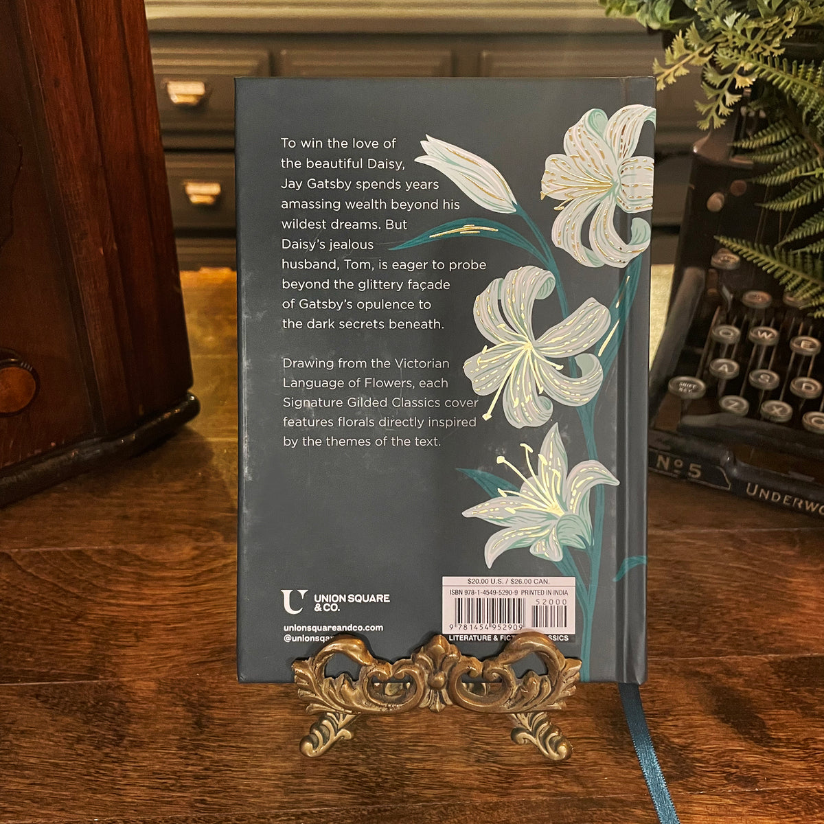 The Great Gatsby, Collectible Hardcover Classic, Gilded Pages, and Ribbon Marker