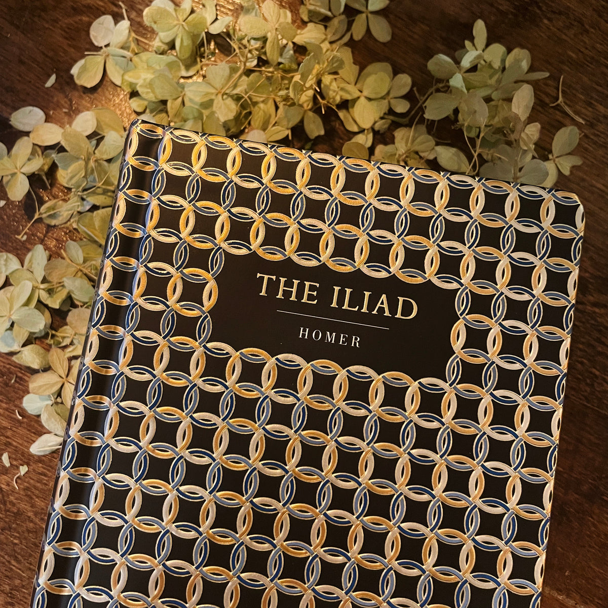 The Iliad, Collectible Hardcover Classic, Bonded Leather Covers, Gilded Pages, and Ribbon Marker