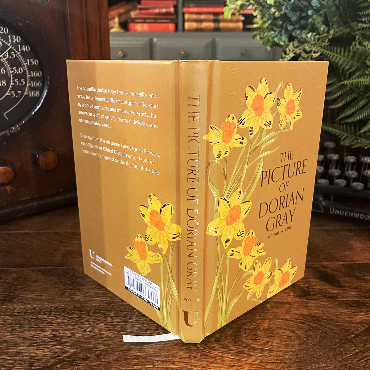 The Picture of Dorian Gray, Collectible Hardcover Classic, Gilded Pages, and Ribbon Marker