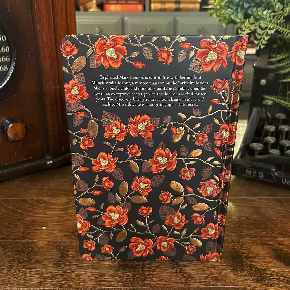 The Secret Garden, Chiltern Collectible Hardcover Classic, Bonded Leather Covers, Gilded Pages, and Ribbon Marker