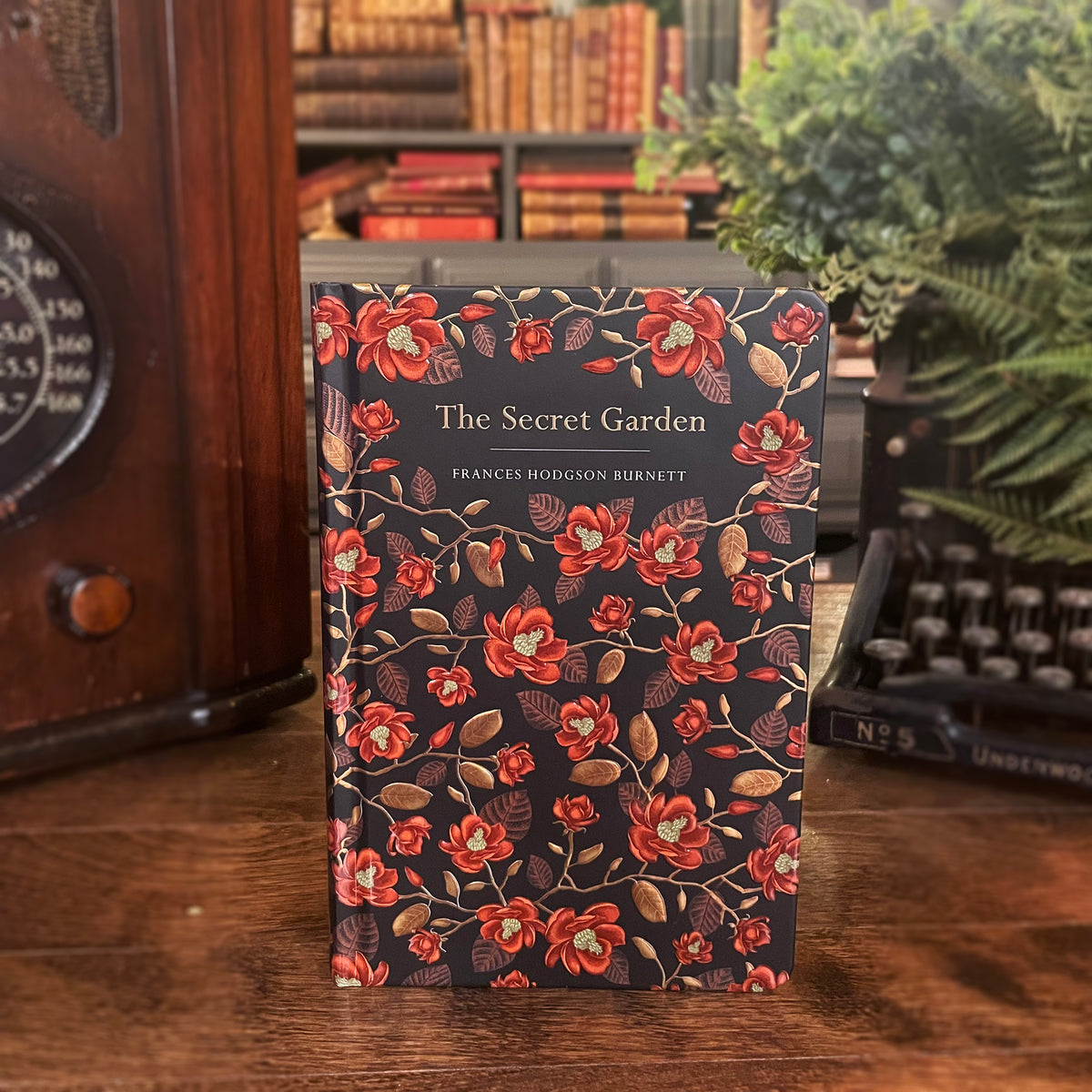 The Secret Garden, Chiltern Collectible Hardcover Classic, Bonded Leather Covers, Gilded Pages, and Ribbon Marker